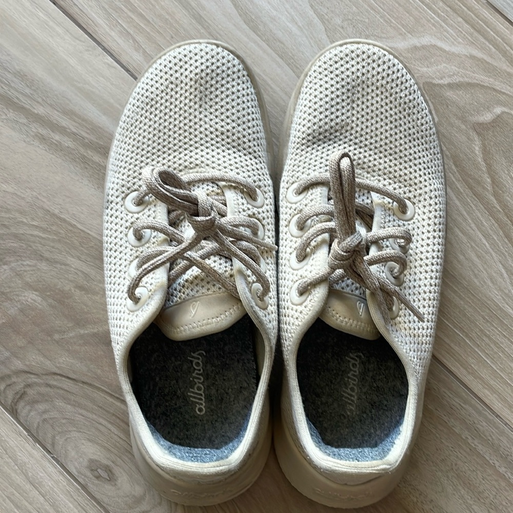 Allbirds Women's Wool Runner Size 7 in beige
